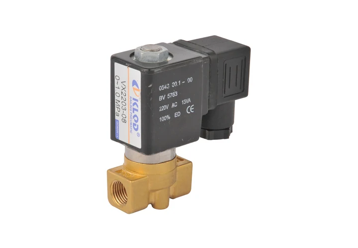 VX22 series direct-acting vacuum solenoid valve with brass body, 1/4 in ports and encapsulated IP65 solenoid coil with DIN plug